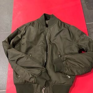 TOPSHOP GREEN BOMBER JACKET - US 6